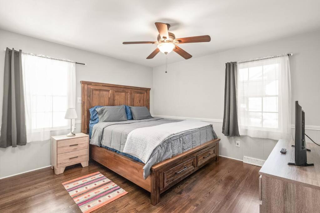 شقة Spotless 4Br Near Clt Uptown, Fast Wi-Fi تشارلوت المظهر الخارجي الصورة