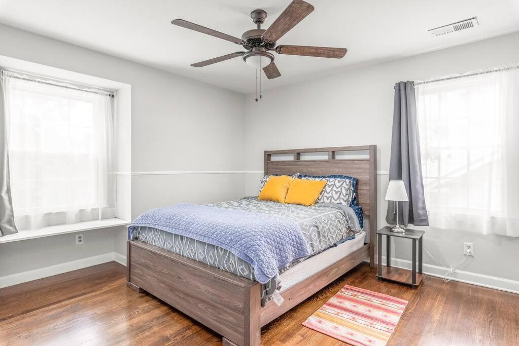 شقة Spotless 4Br Near Clt Uptown, Fast Wi-Fi تشارلوت المظهر الخارجي الصورة